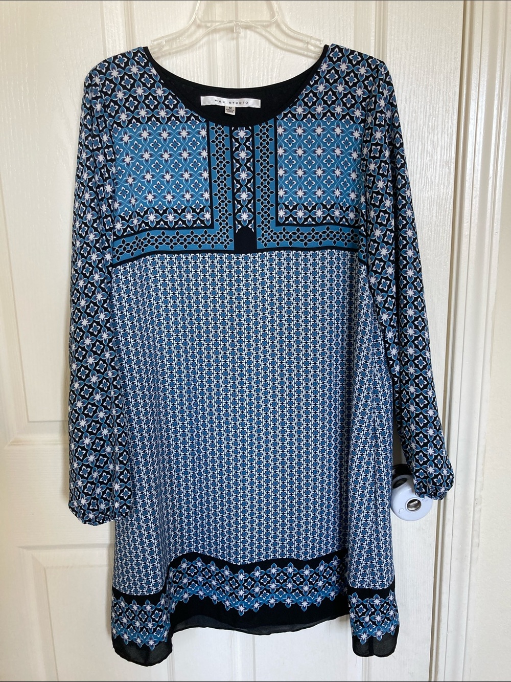 Max studio bohemians flowers blue shift dress
